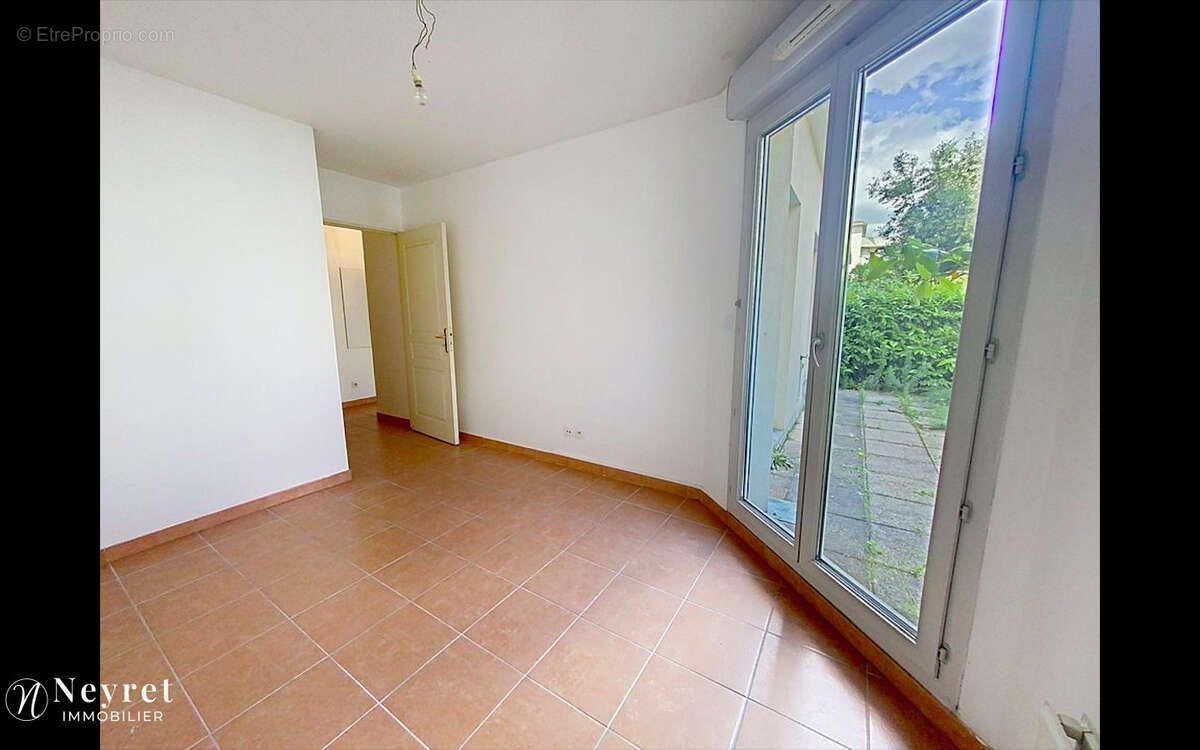Appartement à LYON-8E