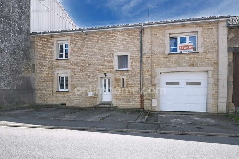 Maison à MERCY-LE-BAS