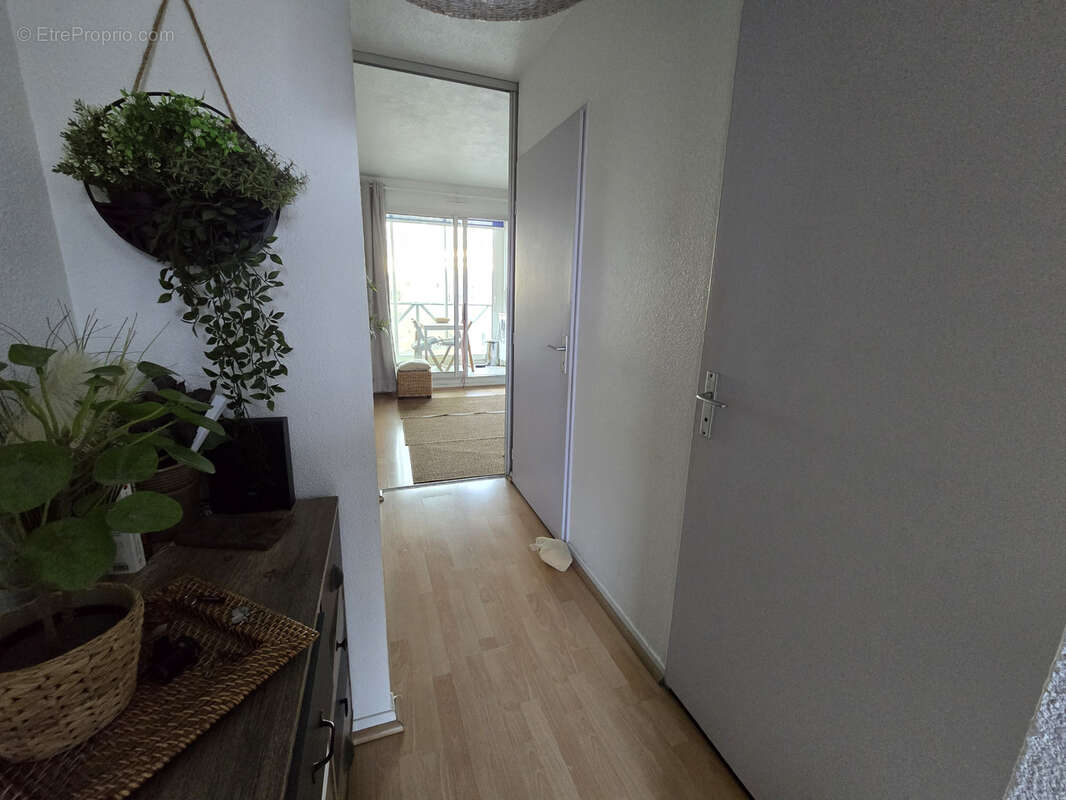 Sète, centre ville, appartement deux pièces avec vue mer, - photo 8