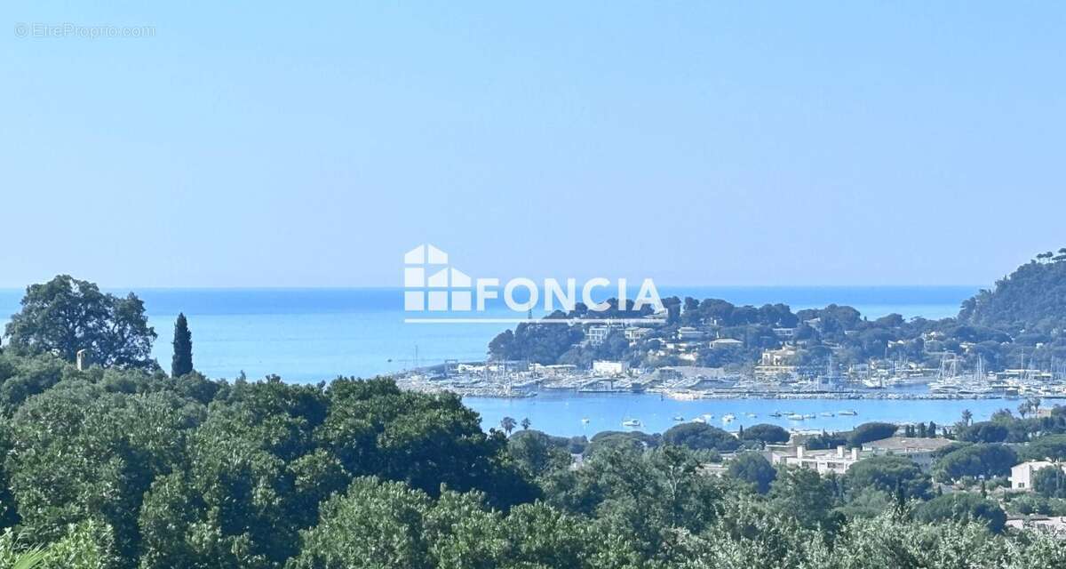 Appartement à CAVALAIRE-SUR-MER