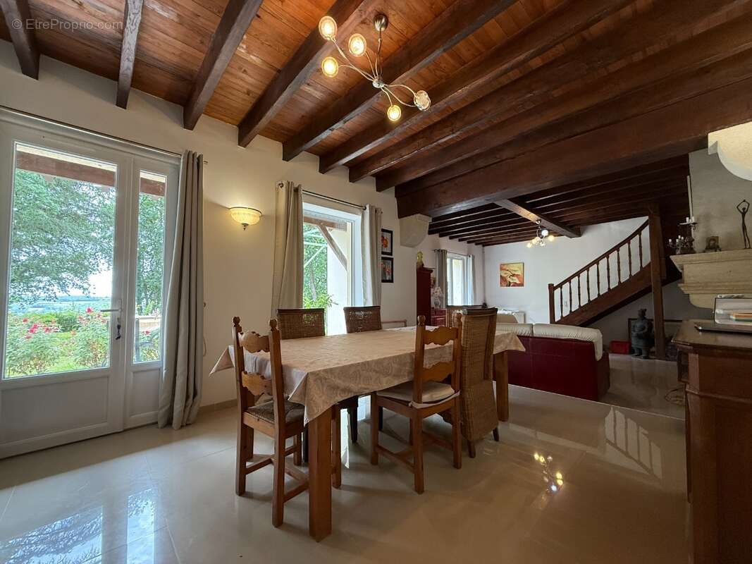 Maison à POMPORT
