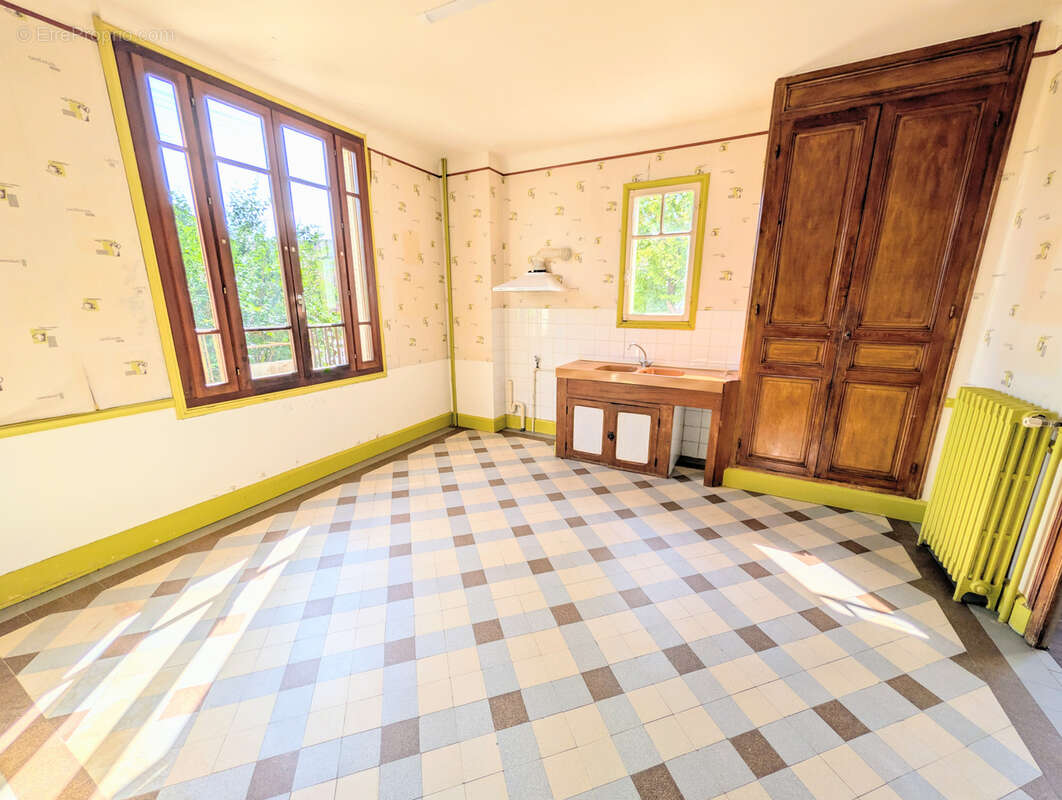 Achat maison 98m2 sur 746m2 de terrain et sous-sol - photo 9