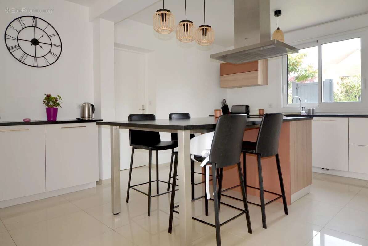 Maison à CROISSY-SUR-SEINE