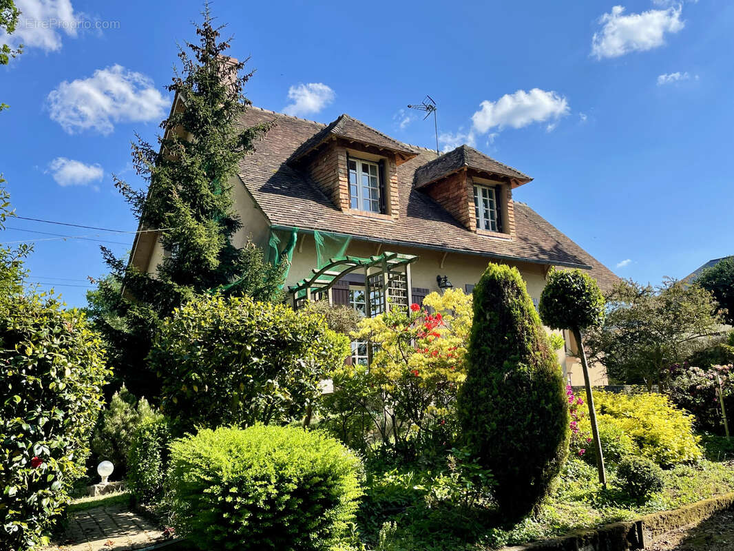 Maison à SABLE-SUR-SARTHE