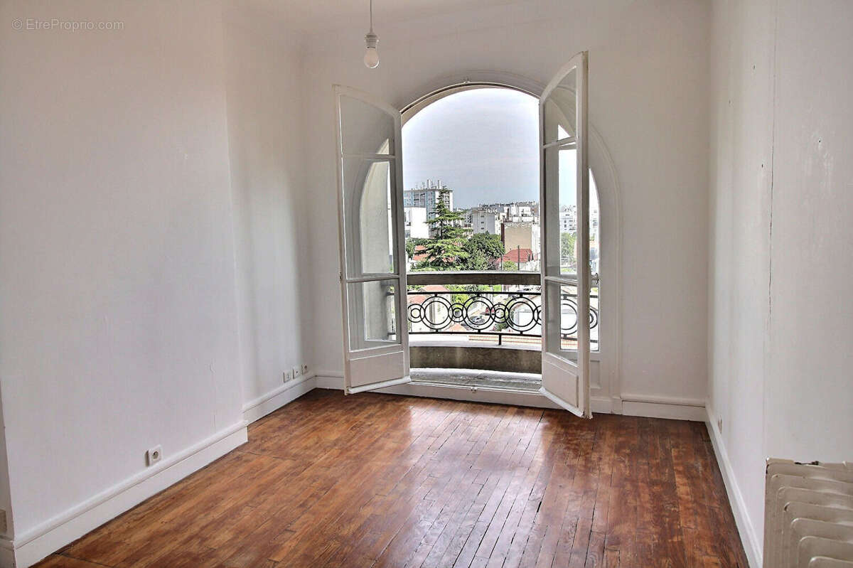 Coup de coeur - 3 pieces lumineux dans une belle copropriété des années 30 - photo 2