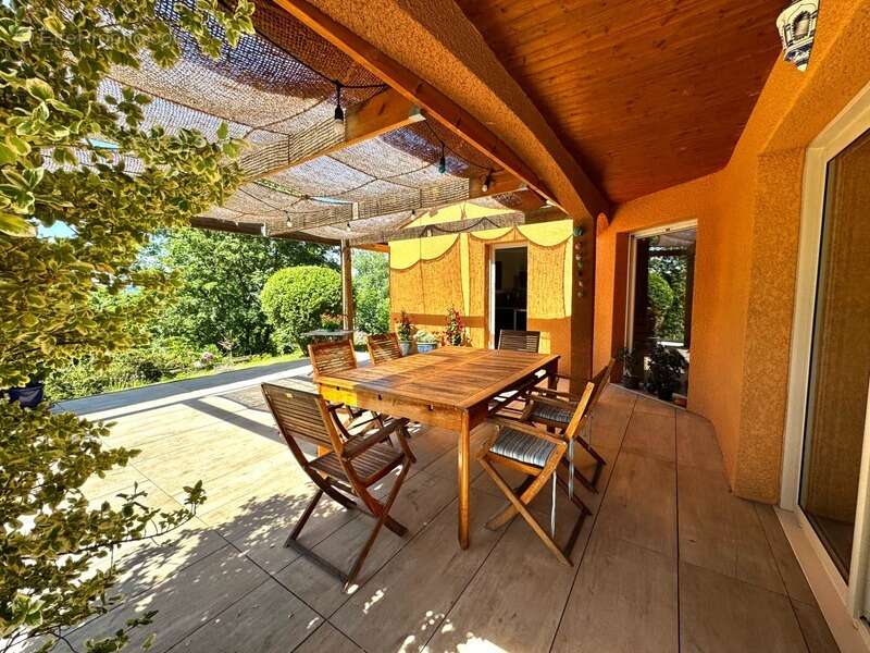 Maison à JONAGE