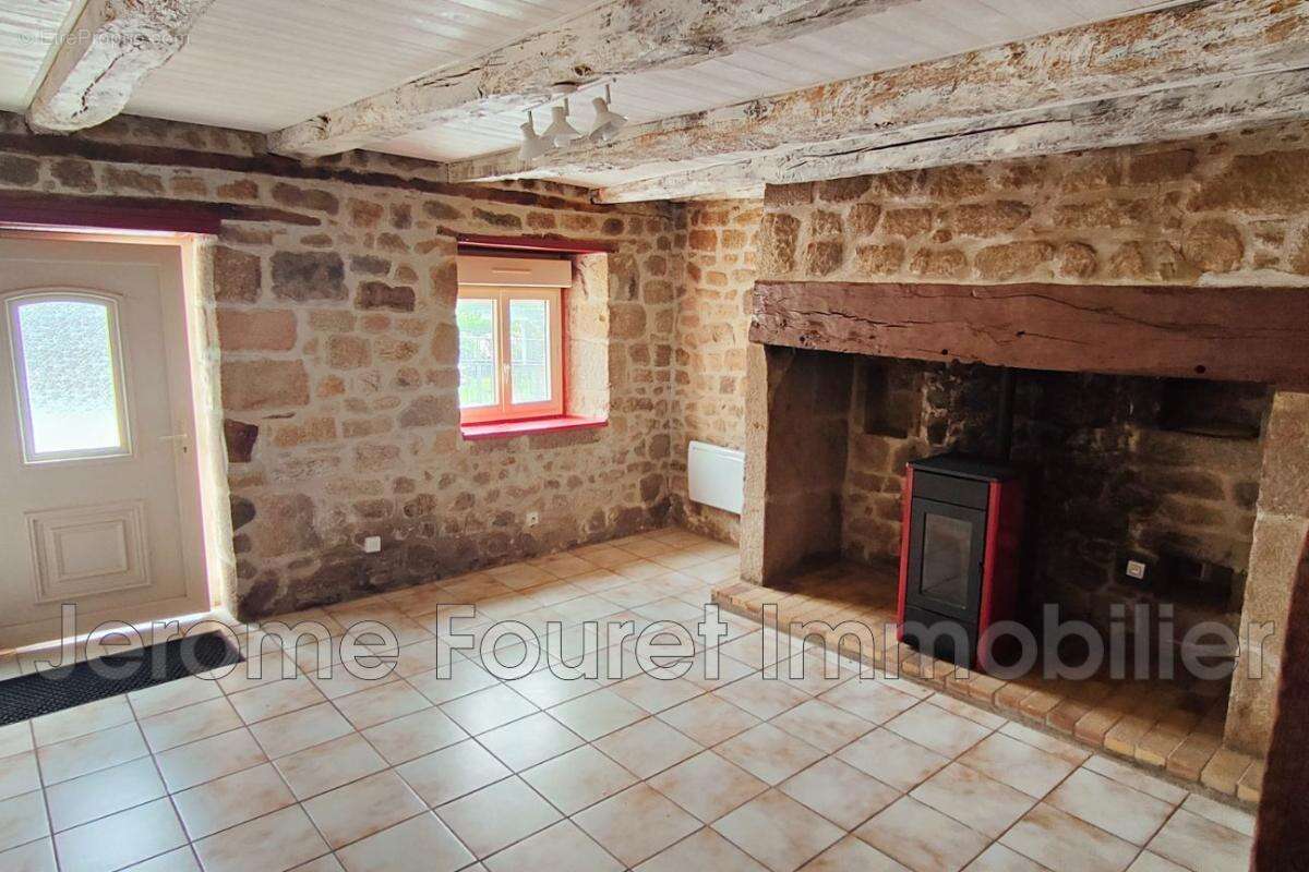 vente maison 4 Pièce(s) - photo 2