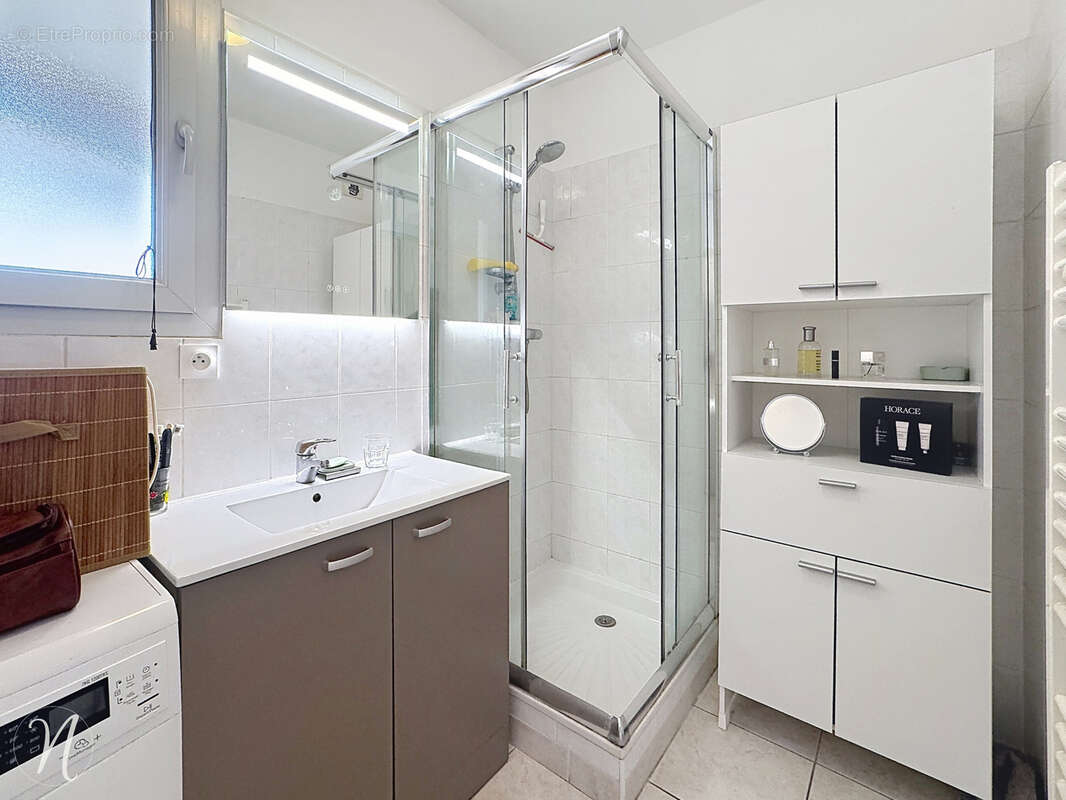 Appartement à OULLINS