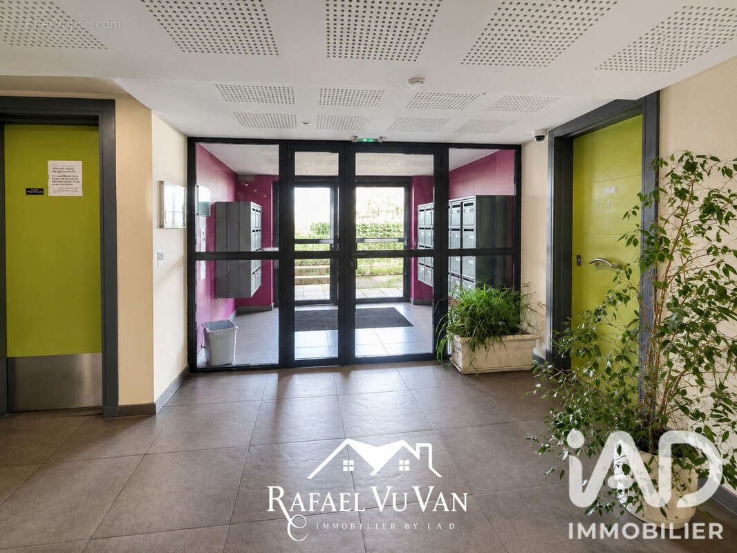 Appartement 66 m² à Drancy  - photo 9
