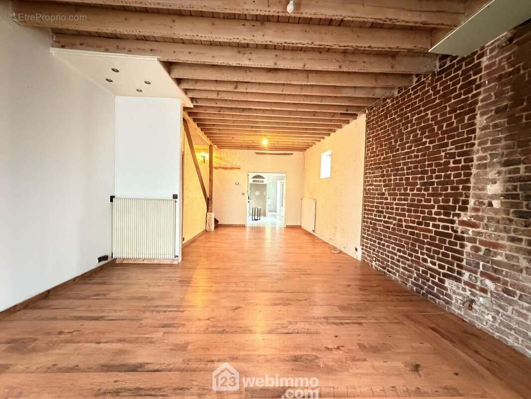 Beaucoup de charme - Maison à LAON