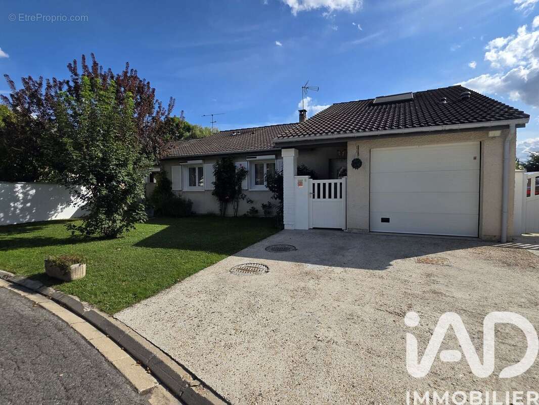 Photo 2 - Maison à MESSY