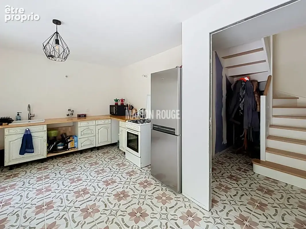 Maison en pierre à vendre à Plouër-sur-Rance 3 chambres, grenier aménageable, grand terrain arboré et fort potentiel - photo 5