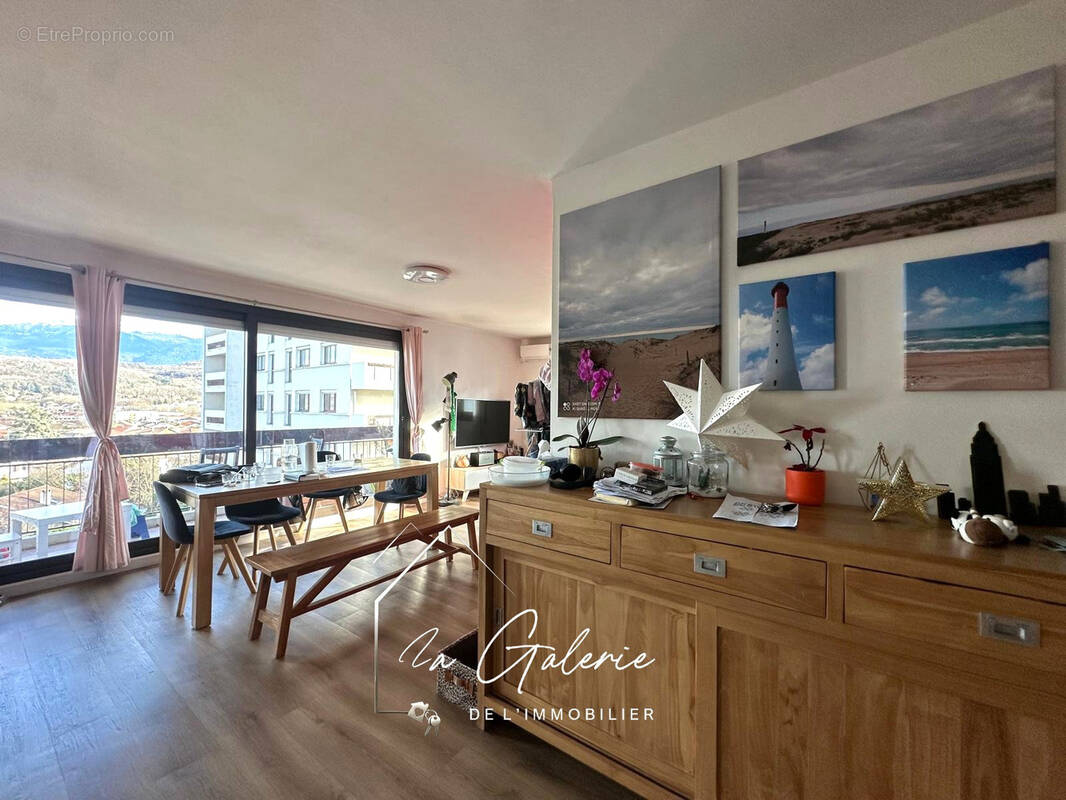 Appartement à ECHIROLLES