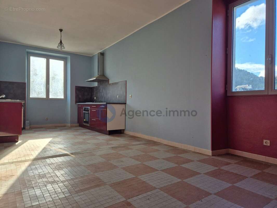 Maison 133 m² à Tardets-Sorholus  - photo 7