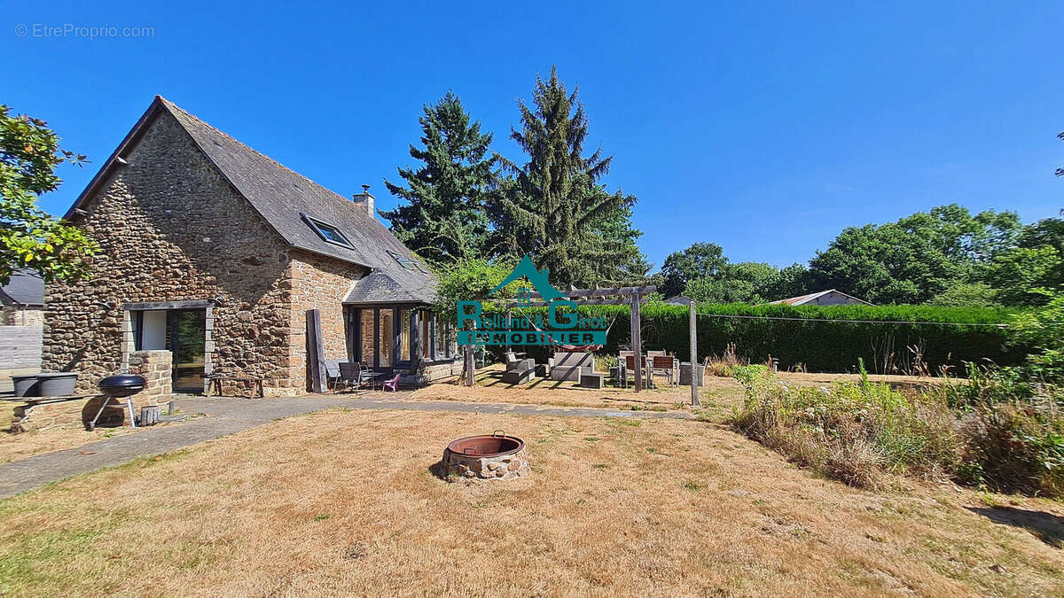 Maison en pierres de charme - Mezieres Sur Couesnon - photo 10