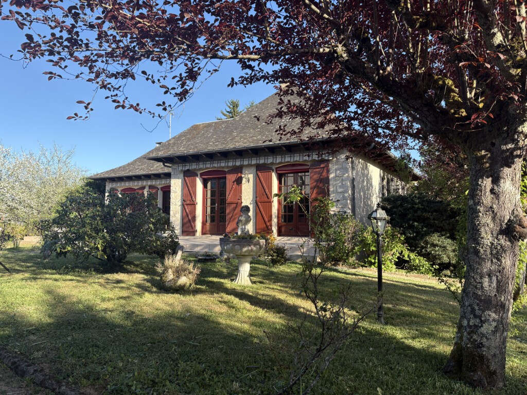 Maison à LUBERSAC
