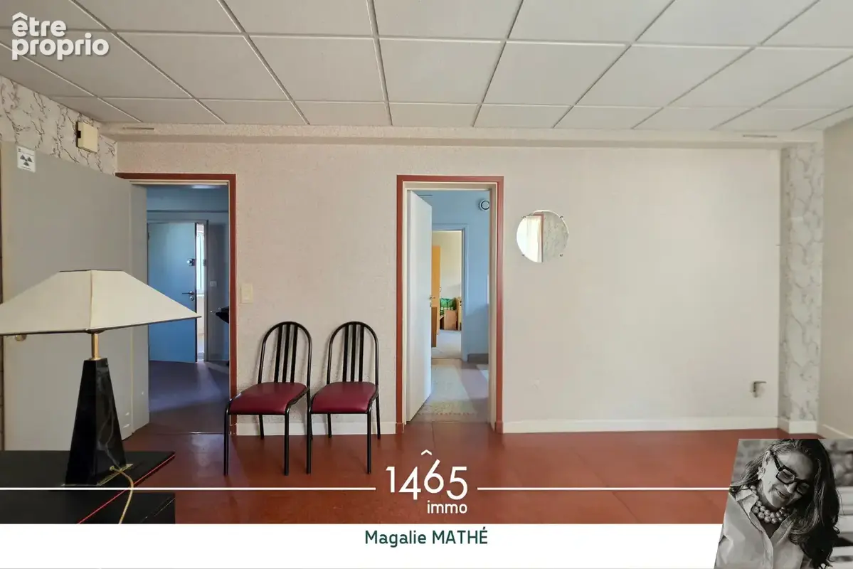 Maison des années 50 divisée en deux lots, en monopropriété, avec jardin, garage - Vallières - photo 2