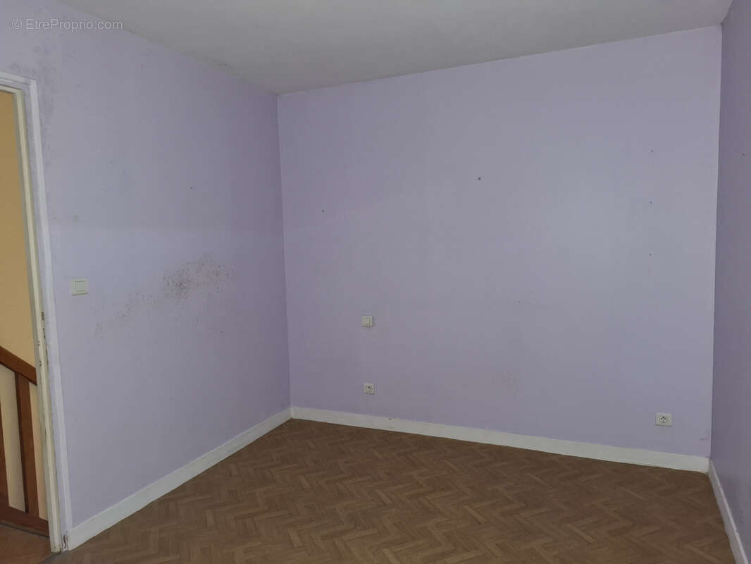 Maison à SAINT-ETIENNE-DE-MER-MORTE