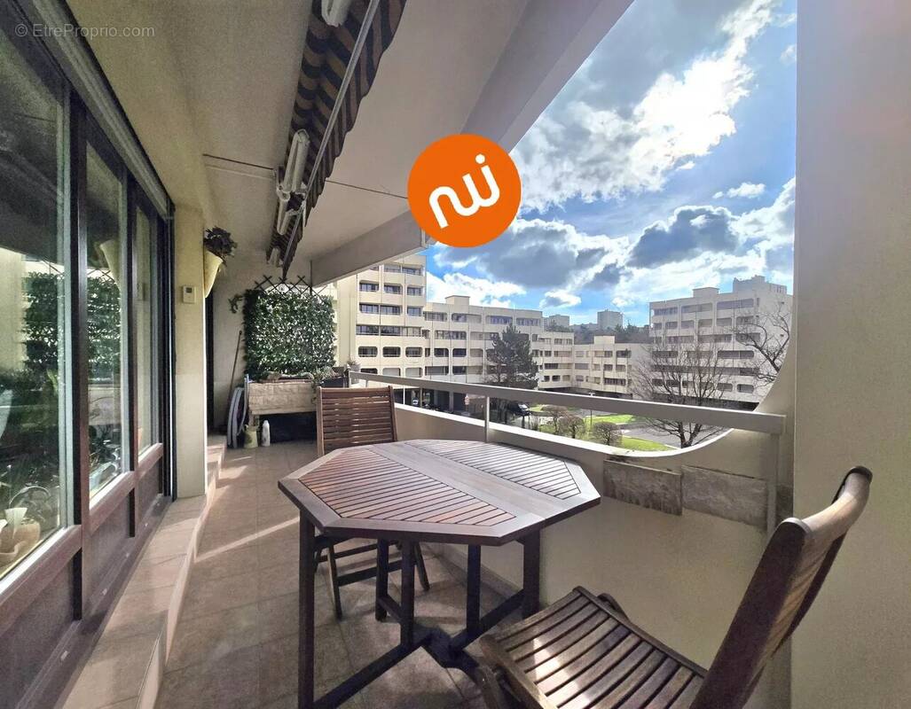 Appartement à LYON-9E