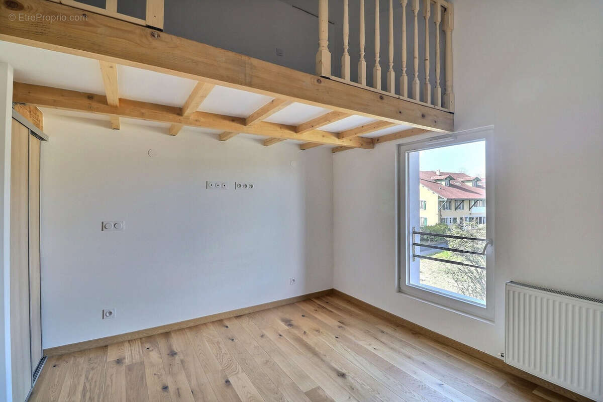 Maison 114 m² à Douvaine  - photo 9