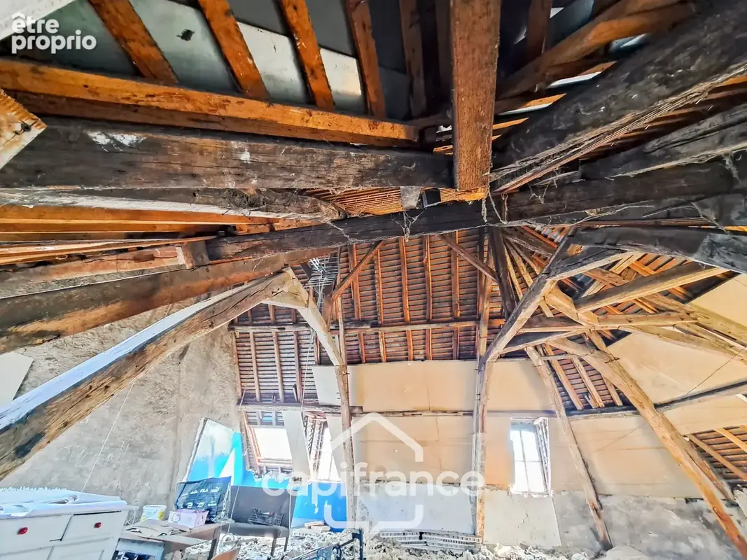 Ancien bar-restaurant avec logement – Fort potentiel au cœur de Châteaumeillant - photo 19