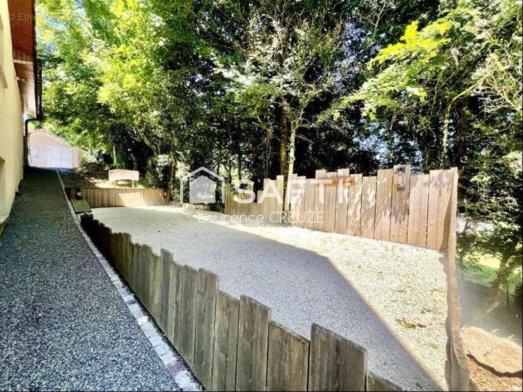 Photo 7 - Maison à MONTFERRAND-LE-CHATEAU