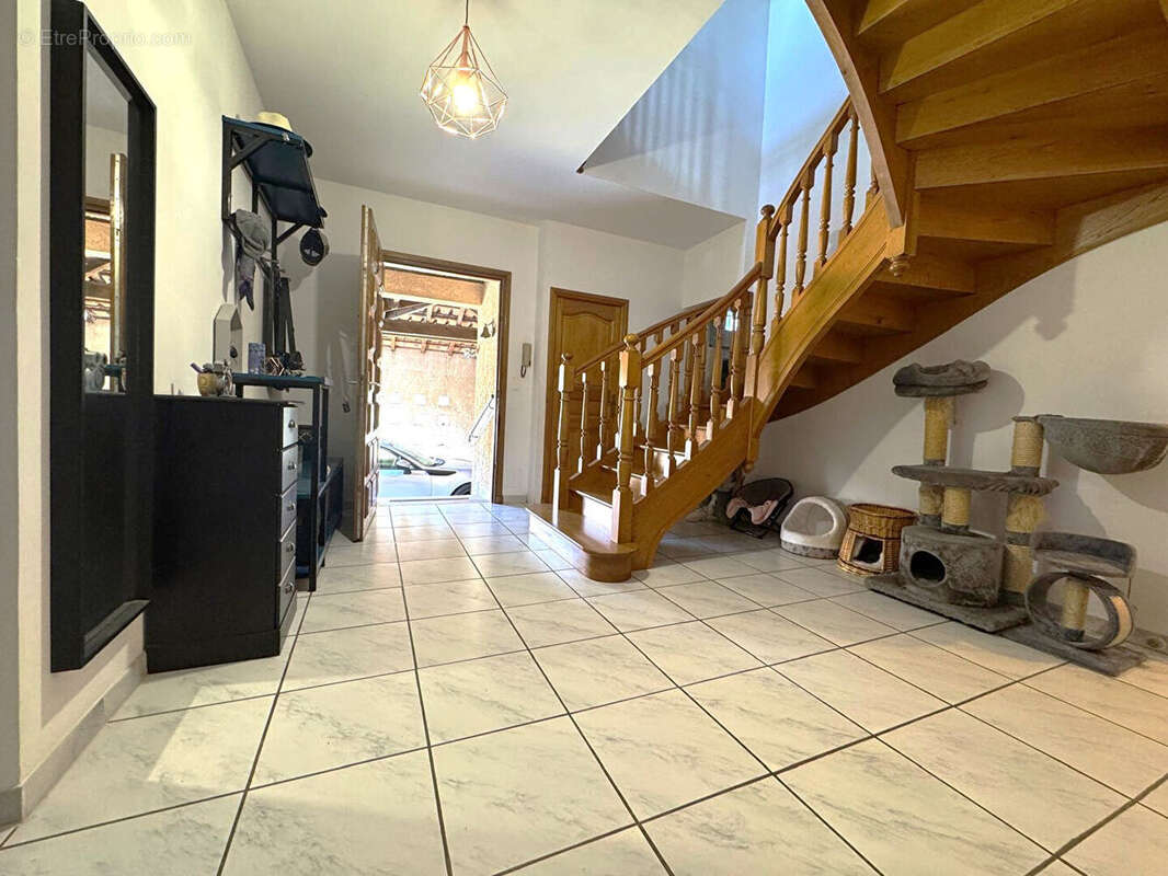 Maison à BAGNOLS-SUR-CEZE