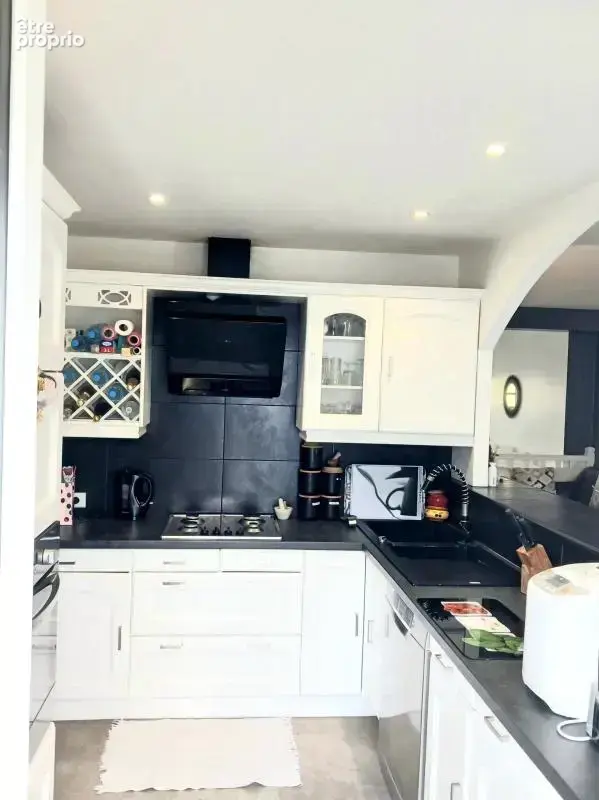 À vendre – Charmante maison familiale 5 pièces de 165 m² à Bondy - photo 8