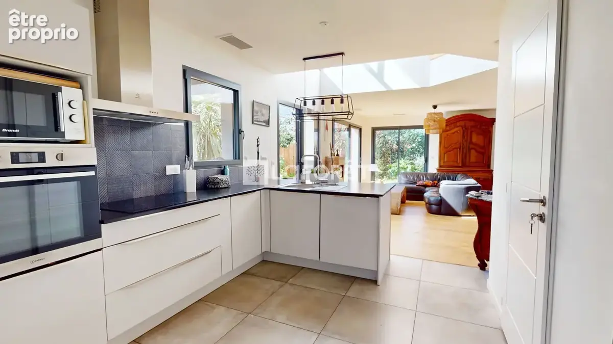 Maison 6 pièces - 118 m²  -  Anglet - photo 9