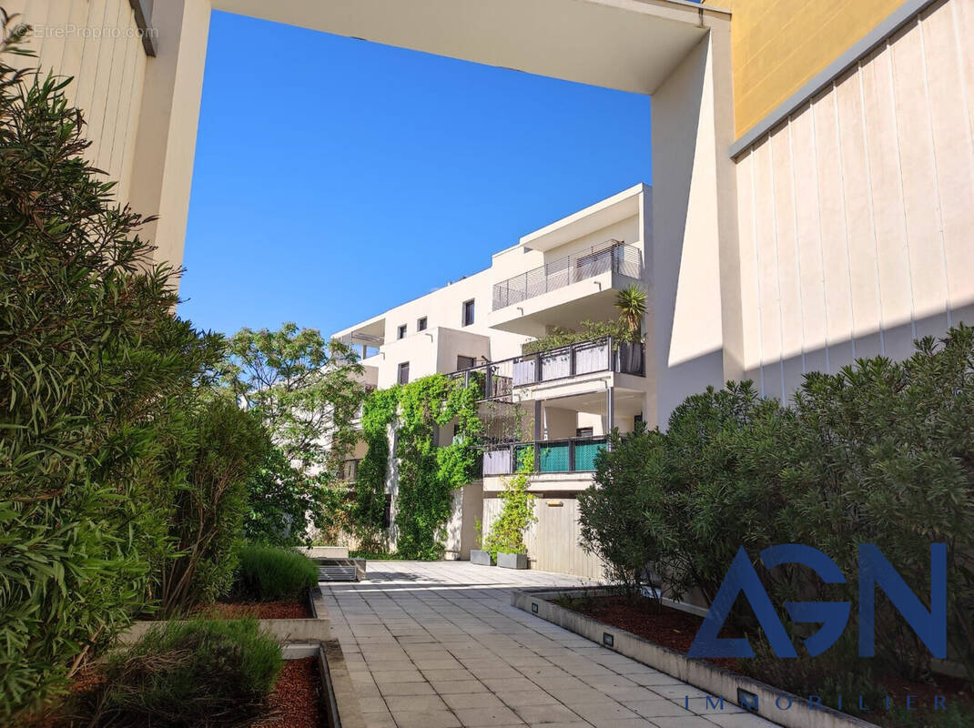 Appartement à SAINT-JEAN-DE-VEDAS