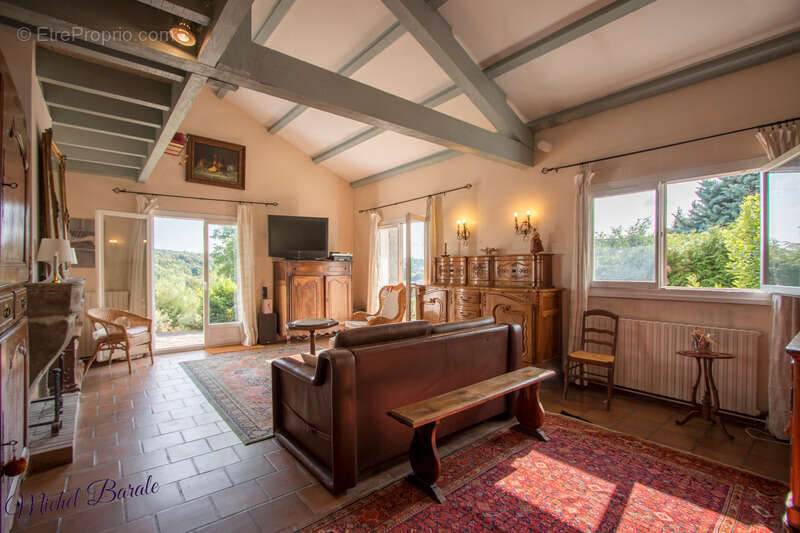 Dpt Rhône (69), à vendre CHAPONNAY maison P6 de 160 m² - Terrain de 1 450,00 m² - photo 9