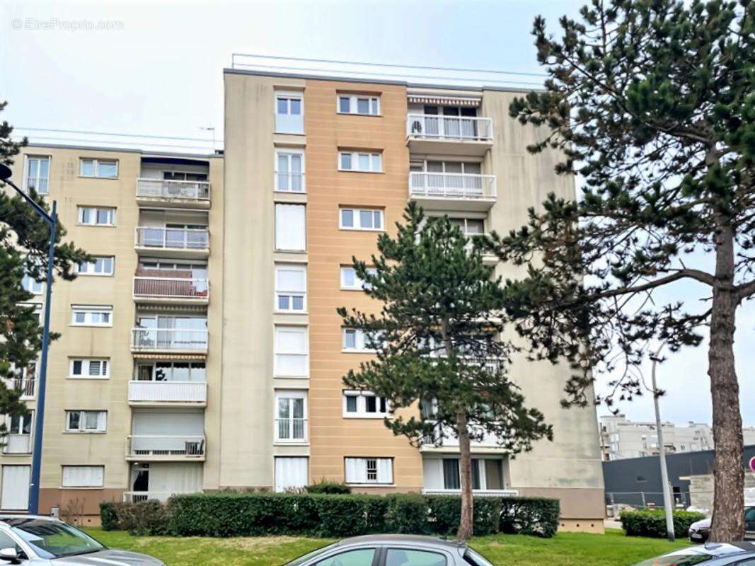 Appartement à DAMMARIE-LES-LYS