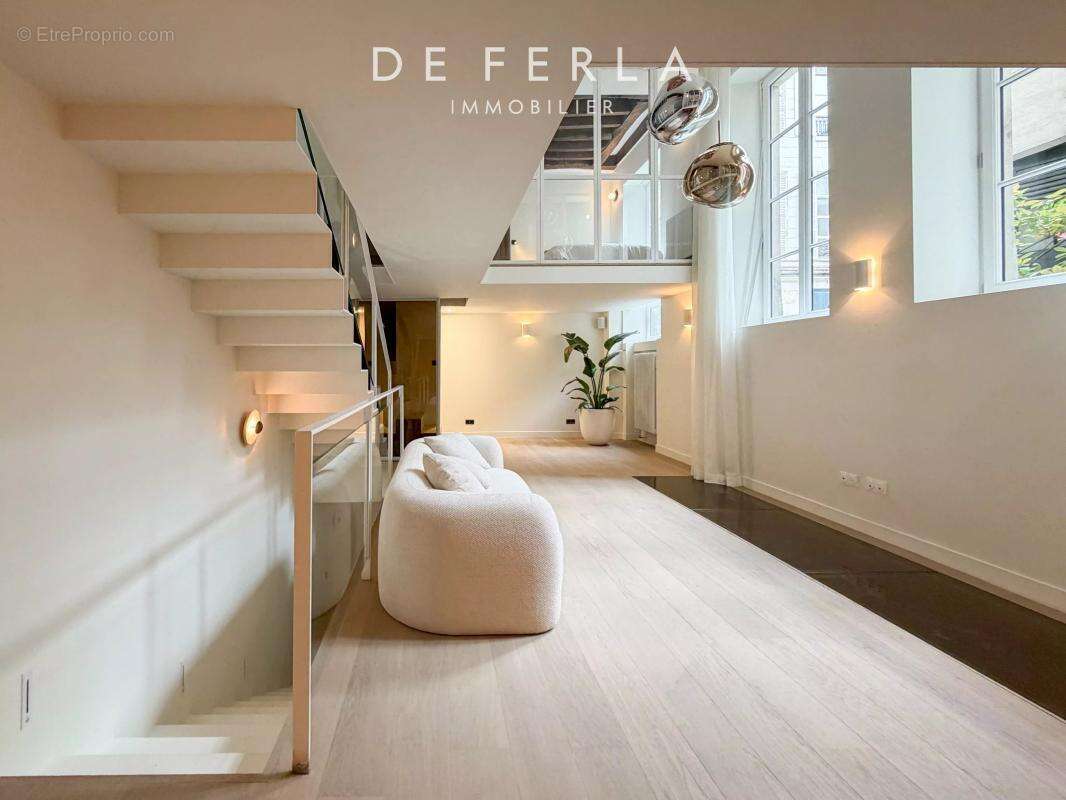 Appartement à PARIS-7E