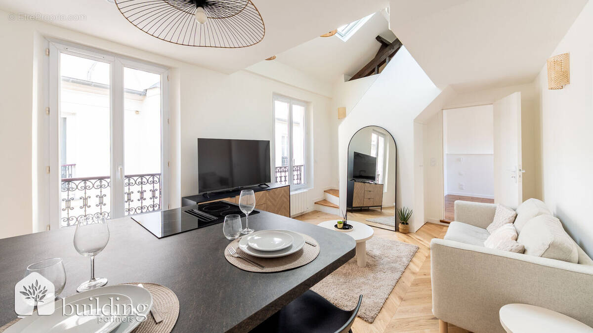 Appartement à PARIS-16E