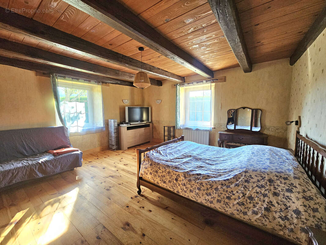 Maison à CHAMPAGNEY