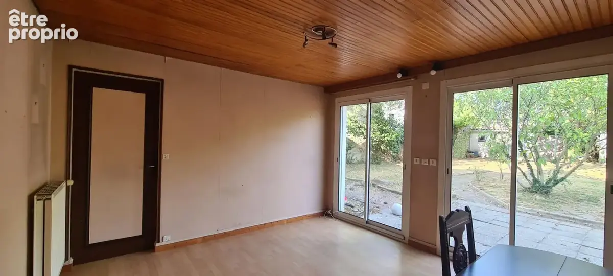 Maison Gorges Centre 8 P . 4 Chs . 174.34 M² . T 575 M² . Garage . Cave . Balcon - photo 12