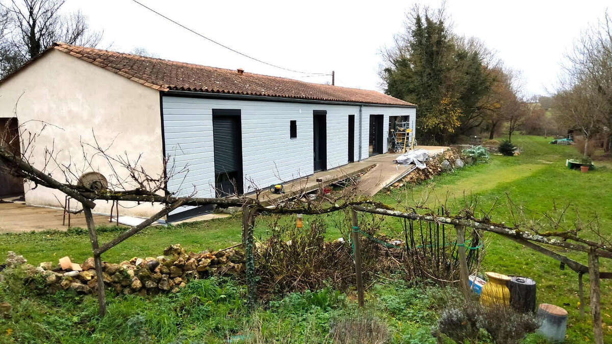 2ND HOUSE - Maison à LE VIGEANT