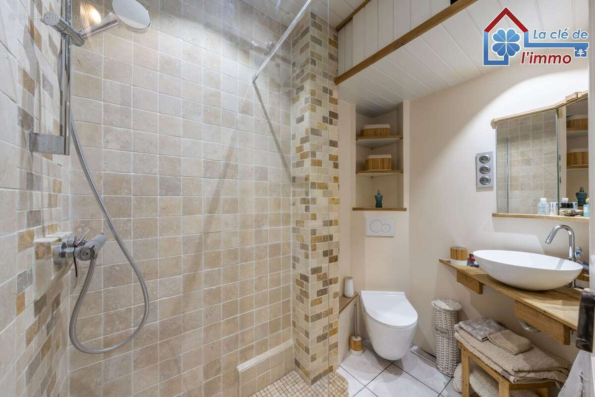 Maison à MOISSY-CRAMAYEL