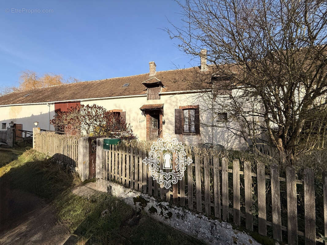 Maison à DONNEMARIE-DONTILLY