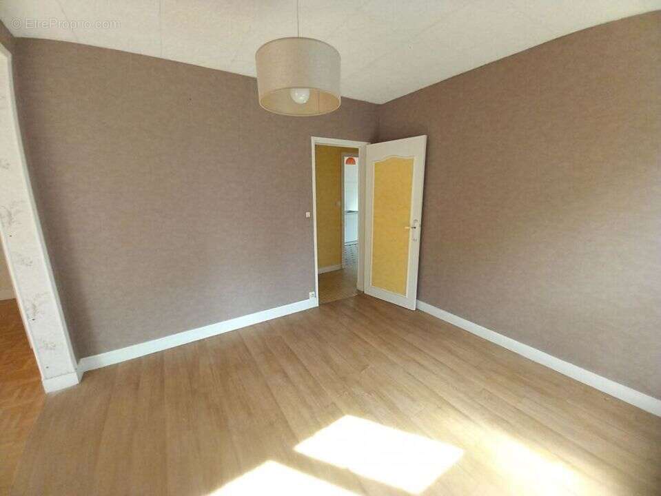 Appartement à HEROUVILLE-SAINT-CLAIR
