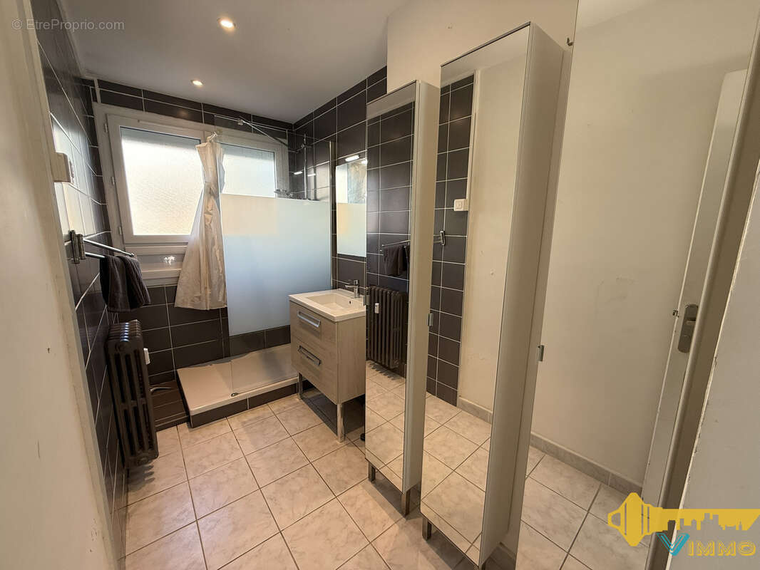 Appartement à SAINT-SEBASTIEN-SUR-LOIRE