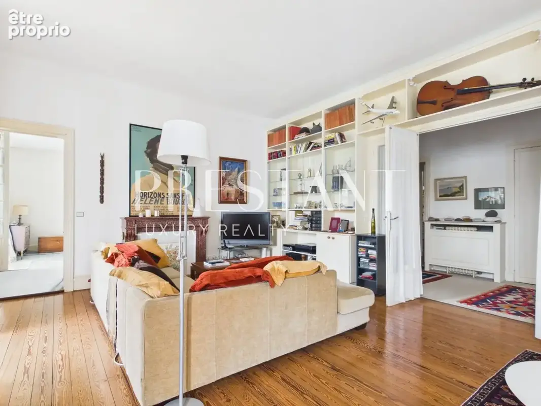 Grand appartement au premier étage dans maison de maître - photo 4