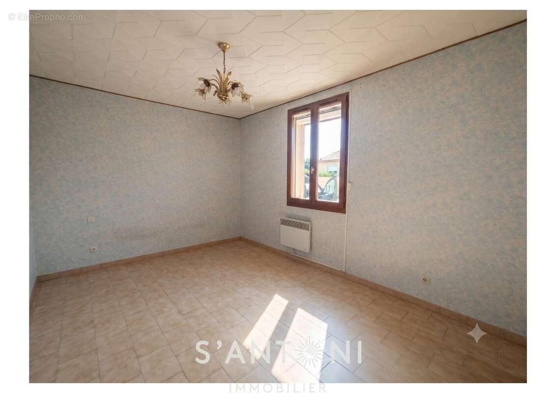À vendre  Villa de plain-pied avec jardin arboré à Bassan (34290) - photo 9