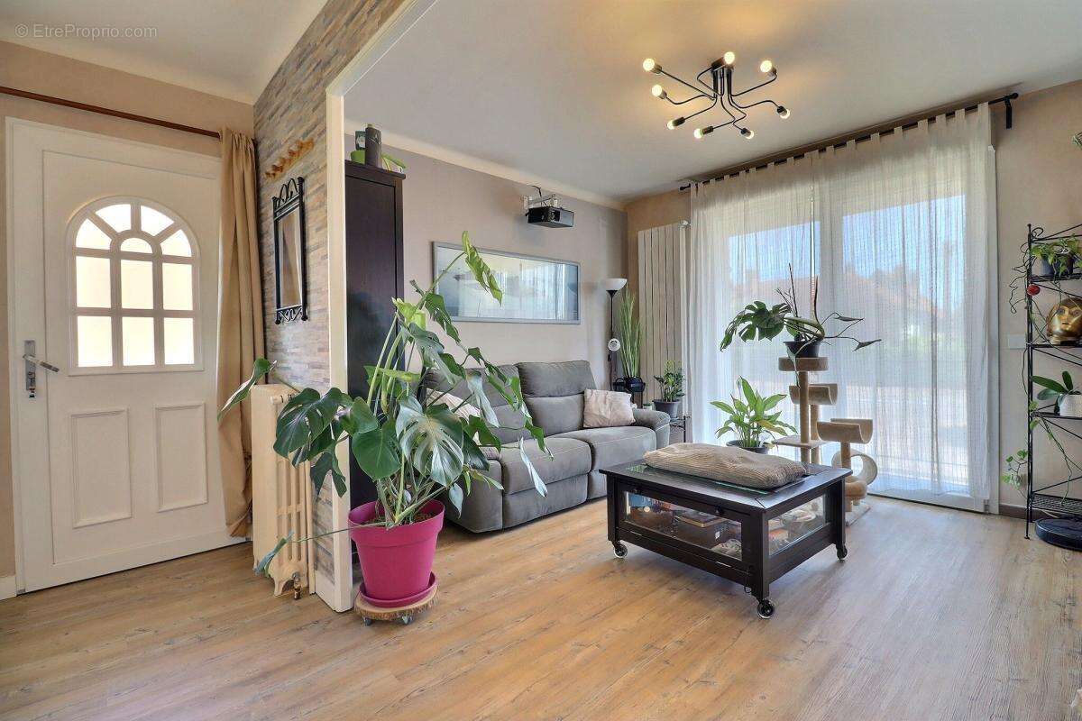 Maison individuelle avec sous-sol complet – Genlis - photo 5