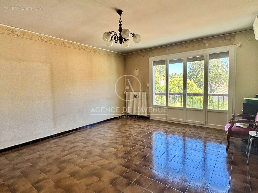 Appartement t3 83500 la seyne sur mer - photo 3