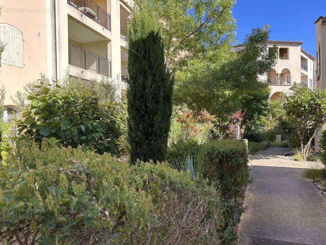 Appartement à MALLEMORT