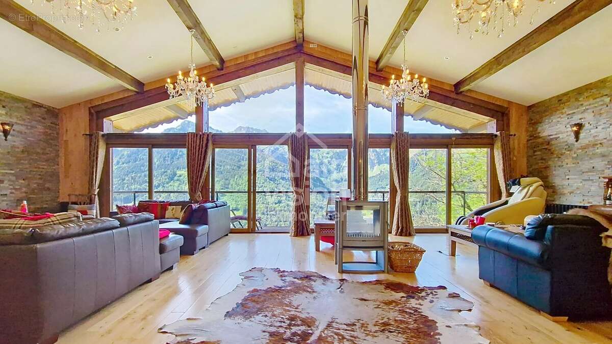 Magnifique ferme rénovée - Abondance - 10 pièces - vue montagne - photo 2