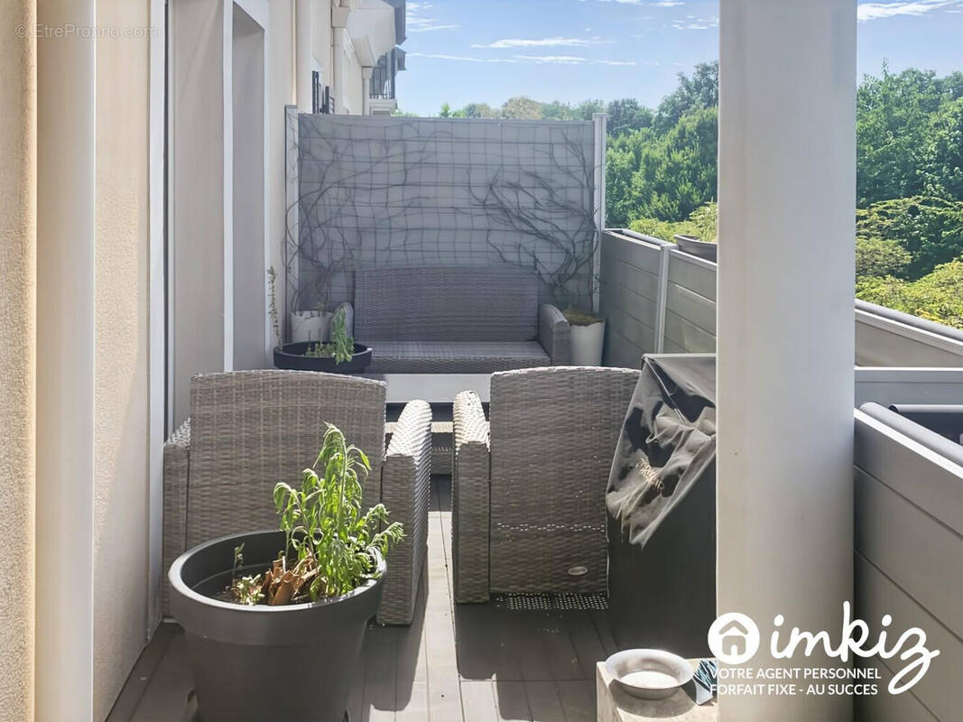 Appartement à EMERAINVILLE