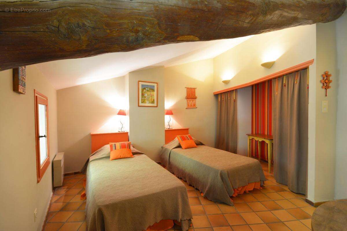 Maison à LE BARROUX