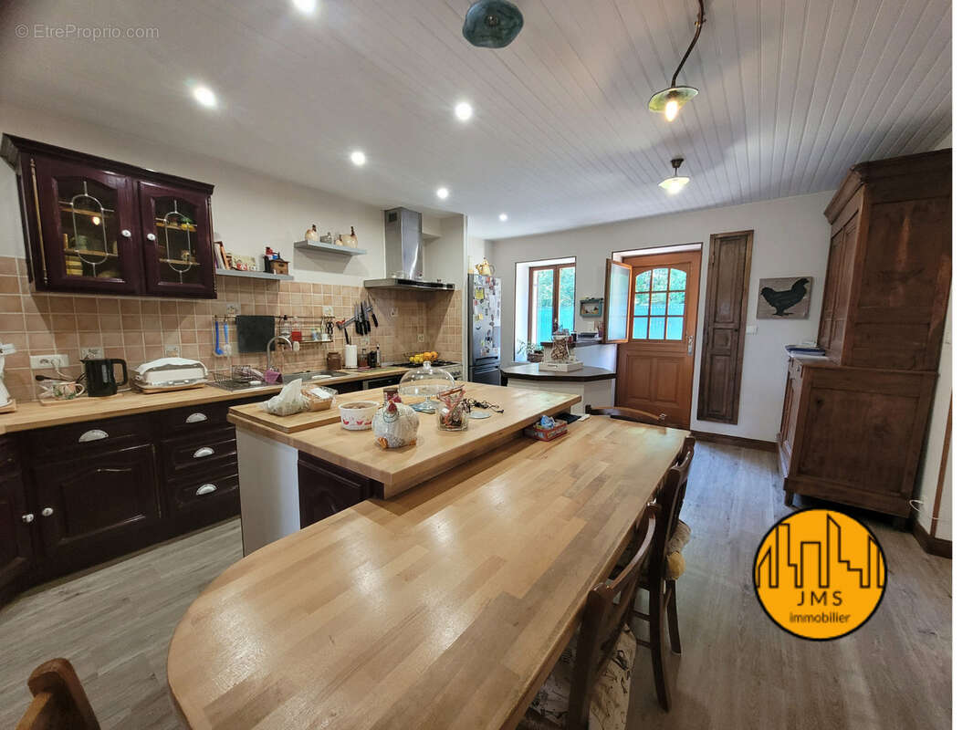 Maison à SAINT-HILAIRE